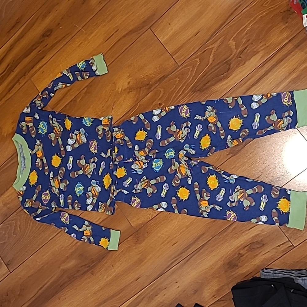 Ninja Turtles PJ Size 6